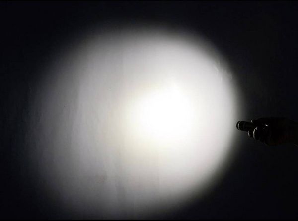 Produktbild: AccuLux 200L LED Taschenlampe batteriebetrieben 200lm 124g