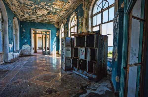 Produktbild: Abandoned Train Stations