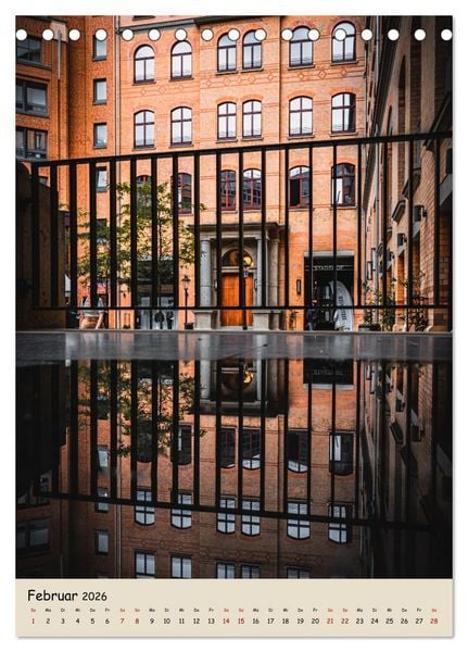 Produktbild: Hamburg Spiegelungen 2026 (Tischkalender 2026 DIN A5 hoch), CALVENDO Monatskalender