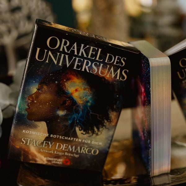 Produktbild: Orakel des Universums - Kosmische Botschaften f&uuml;r Dich