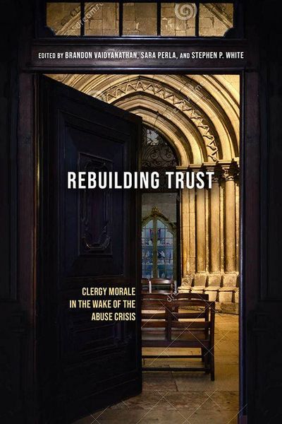 Produktbild: Rebuilding Trust