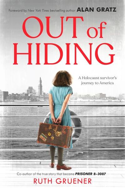 Produktbild: Out of Hiding: A Holocaust Survivor's Journey to America (with a Foreword by Alan Gratz)