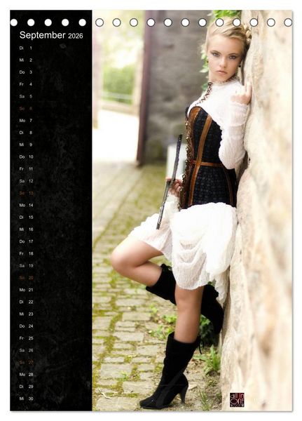 Produktbild: Mode au Chateau (Tischkalender 2026 DIN A5 hoch), CALVENDO Monatskalender