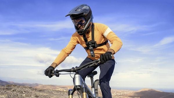 Produktbild: Insta360 X4 360° Action Cam 8K, Touch-Screen, WLAN, Wasserfest, Zeitraffer, Webcam