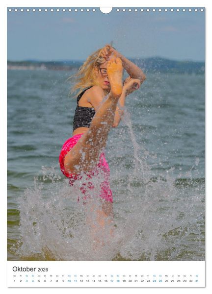 Produktbild: female fighter - Kampfsportlerinnen - pink shorts (Wandkalender 2026 DIN A3 hoch), CALVENDO Monatskalender