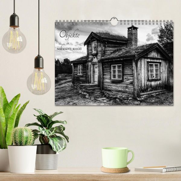 Produktbild: Objekte in schwarz weiss (Wandkalender 2026 DIN A4 quer), CALVENDO Monatskalender