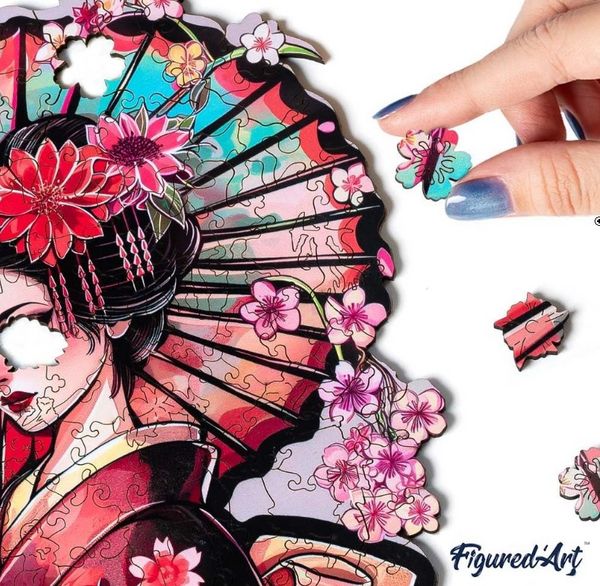 Produktbild: FiguredArt - Holzpuzzle Erwachsene - Geisha mit Sonnenschirm, 200 Teile, 26x39,5 cm