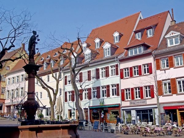 Produktbild: CALVENDO Puzzle Am Marktplatz in Weinheim an der Bergstra&szlig;e | 1000 Teile Lege-Gr&ouml;&szlig;e 64x48cm Foto-Puzzle f&uuml;r gl&uuml;ckliche Stunden