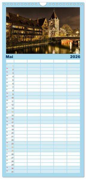 Produktbild: Familienplaner 2026 - N&uuml;rnberg - Die Altstadt bei Nacht mit 5 Spalten (Wandkalender, 21 x 45 cm) CALVENDO