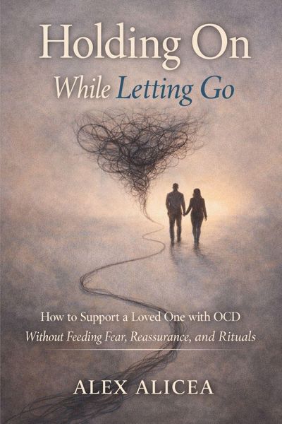 Produktbild: Holding On While Letting Go