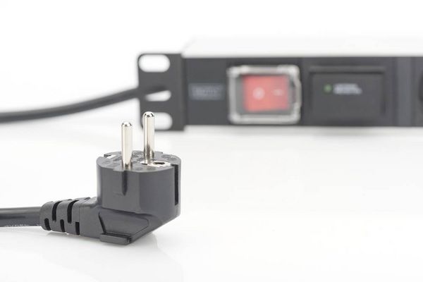 Produktbild: Digitus DN-95407 19 Zoll Netzwerkschrank-Steckdosenleiste 1 HE Schutzkontaktsteckdose Schwarz