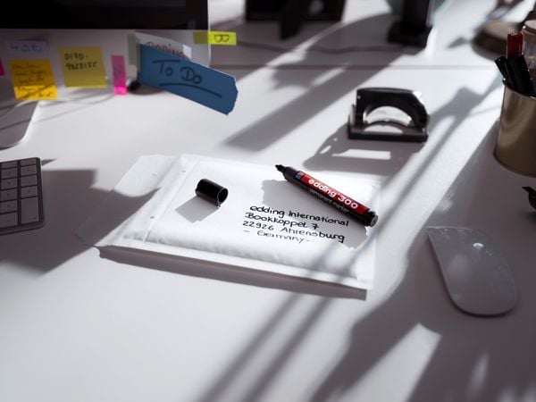 Produktbild: edding 300 Permanentmarker schwarz