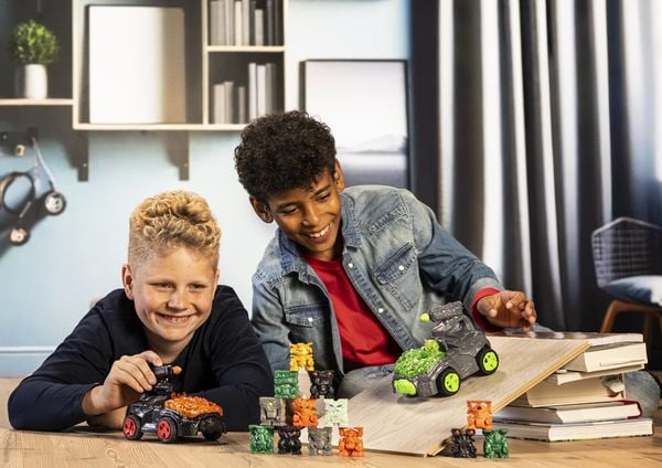 Produktbild: schleich&reg; 42670 Stein-Crashmobil mit Mini Creature