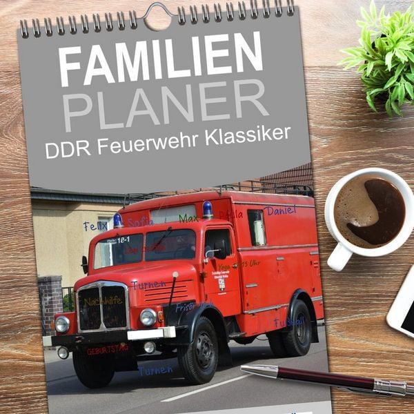 Produktbild: Familienplaner 2026 - DDR Feuerwehr Klassiker mit 5 Spalten (Wandkalender, 21 x 45 cm) CALVENDO