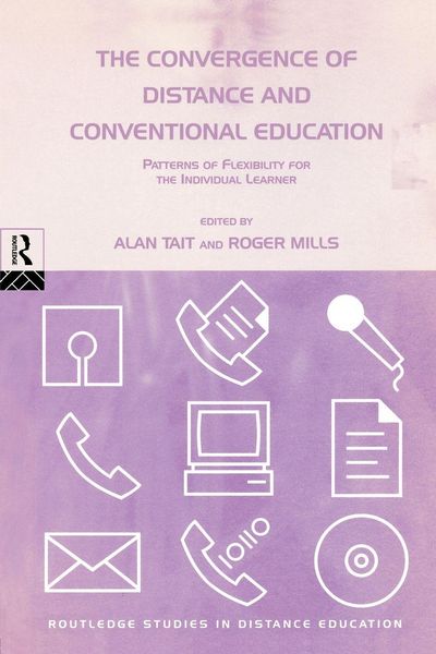 Produktbild: The Convergence of Distance and Conventional Education