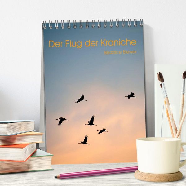 Produktbild: Der Flug der Kraniche (Tischkalender 2026 DIN A5 hoch), CALVENDO Monatskalender