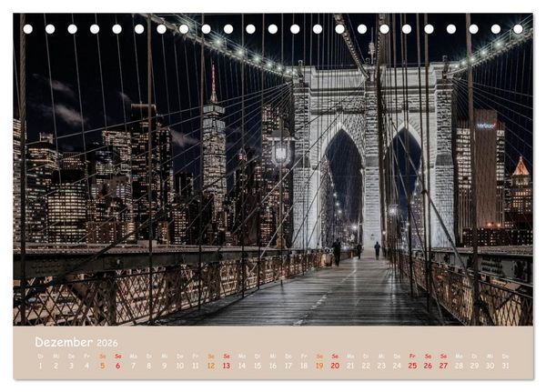 Produktbild: City Lights &ndash; New York im Fokus (Tischkalender 2026 DIN A5 quer), CALVENDO Monatskalender