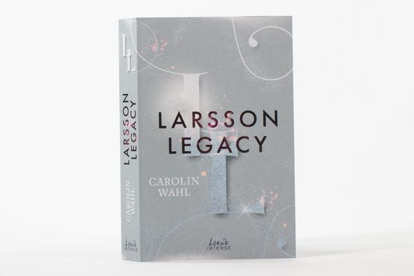 Produktbild: Larsson Legacy (Crumbling Hearts, Band 3)