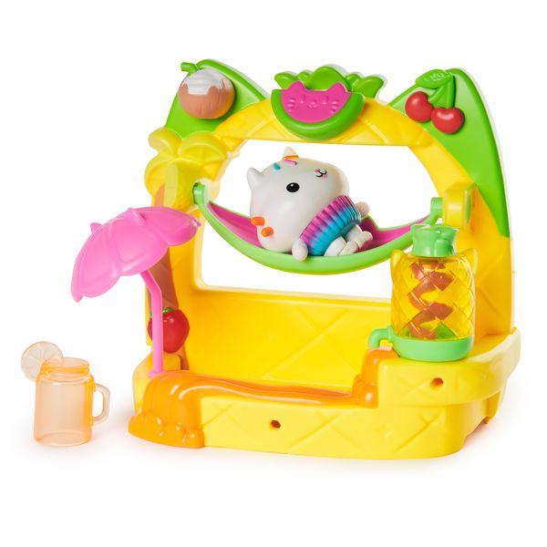 Produktbild: Gabby's Dollhouse, Balkon-Spielset Kuchis Saftbar, 8-teiliges Set mit Katzenfigur und Puppenhaus Zubehörteilen