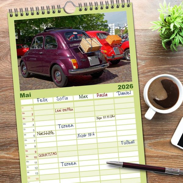 Produktbild: Familienplaner 2026 - Cinquecento Der kleine Italiener - 60 Jahre zeitloses Kultobjekt mit 5 Spalten (Wandkalender, 21 x 45 cm) CALVENDO