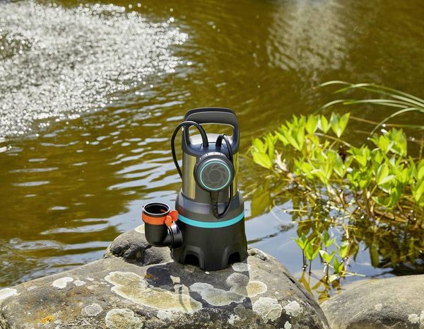 Produktbild: GARDENA 09042-61 16000 Schmutzwasser-Tauchpumpe 16.000 l/h 7 m