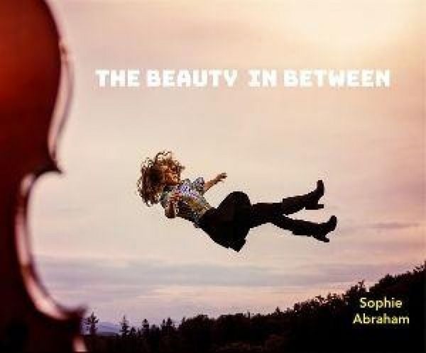 Produktbild: The Beauty in Between