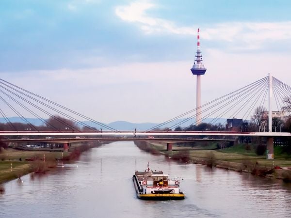 Produktbild: CALVENDO Puzzle Mannheim - Fernsehturm Mannheim | 1000 Teile Lege-Gr&ouml;&szlig;e 64x48cm Foto-Puzzle f&uuml;r gl&uuml;ckliche Stunden