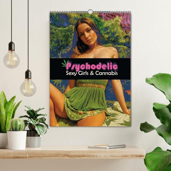 Produktbild: Psychodelic -Sexy Girls & Cannabis (Wandkalender 2026 DIN A2 hoch), CALVENDO Monatskalender