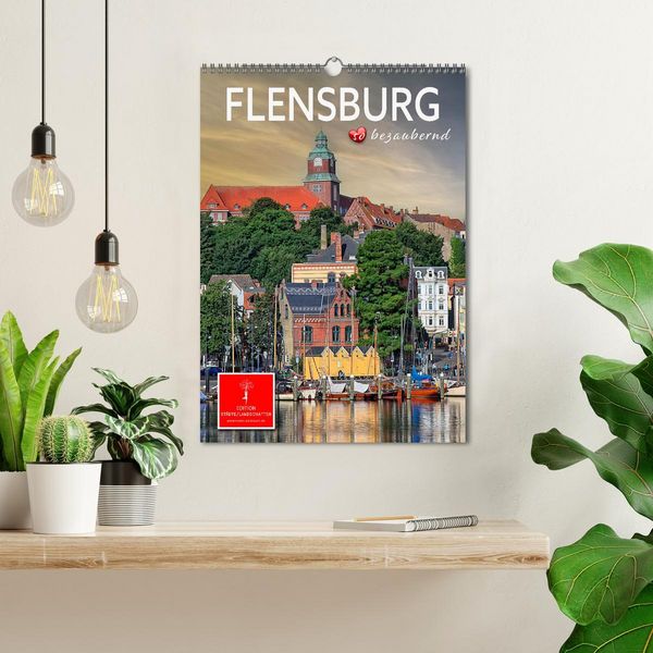 Produktbild: Flensburg - so bezaubernd (Wandkalender 2026 DIN A3 hoch), CALVENDO Monatskalender