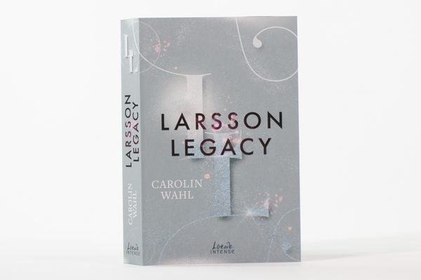 Produktbild: Larsson Legacy (Crumbling Hearts, Band 3)
