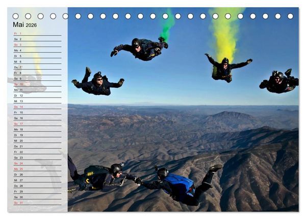 Produktbild: Fallschirmspringer. Absprung der U.S. Navy Seals (Tischkalender 2026 DIN A5 quer), CALVENDO Monatskalender