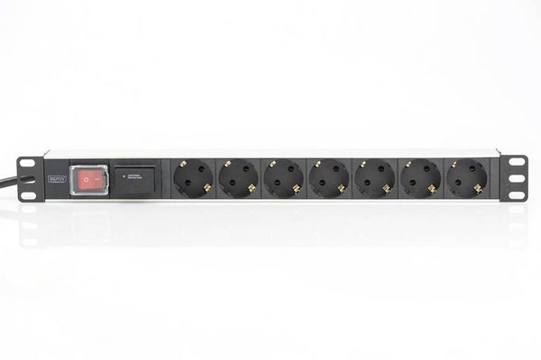 Produktbild: Digitus DN-95407 19 Zoll Netzwerkschrank-Steckdosenleiste 1 HE Schutzkontaktsteckdose Schwarz