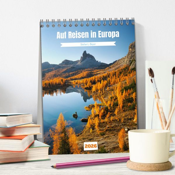 Produktbild: Auf Reisen in Europa (Tischkalender 2026 DIN A5 hoch), CALVENDO Monatskalender