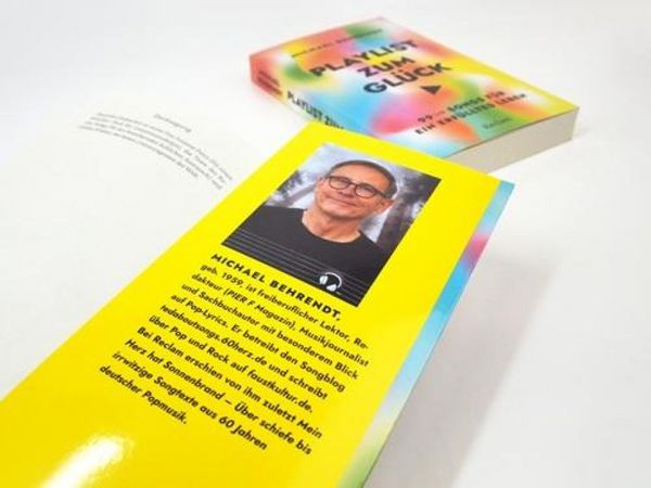 Produktbild: Playlist zum Gl&uuml;ck. 99 &frac12; Songs f&uuml;r ein erf&uuml;lltes Leben