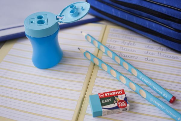 STABILO EASYgraph Schul-Set Spitzer+Radierer+Bleistift für Linkshänder