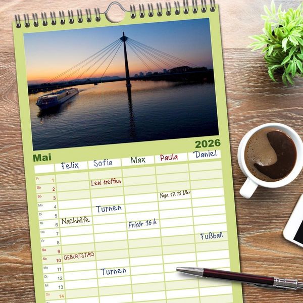 Produktbild: Familienplaner 2026 - &Ouml;sterreichs Donau mit 5 Spalten (Wandkalender, 21 x 45 cm) CALVENDO