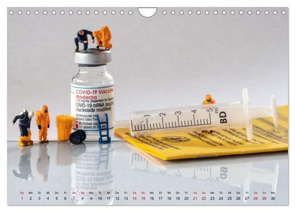 Produktbild: H&ouml;her, schneller, kleiner - Miniaturen in unserem Alltag (Wandkalender 2026 DIN A4 quer), CALVENDO Monatskalender