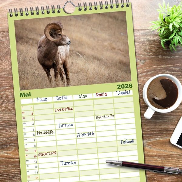 Produktbild: Familienplaner 2026 - Wildtierkalender mit 5 Spalten (Wandkalender, 21 x 45 cm) CALVENDO