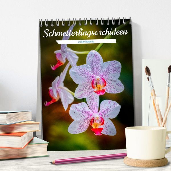 Produktbild: Schmetterlingsorchideen in High Dynamic (Tischkalender 2026 DIN A5 hoch), CALVENDO Monatskalender