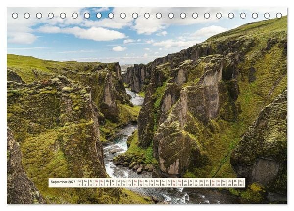 Produktbild: Island. Ein Jahr am Rand der Welt (Tischkalender 2027 DIN A5 quer), CALVENDO Monatskalender