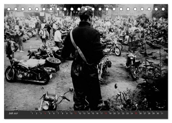 Produktbild: east Rider - Biker und Bikes aus der DDR (Tischkalender 2027 DIN A5 quer), CALVENDO Monatskalender