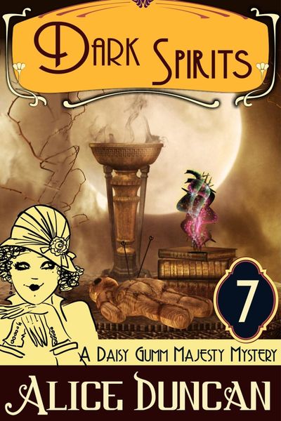 Produktbild: Dark Spirits (A Daisy Gumm Majesty Mystery, Book 8)