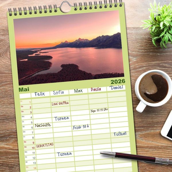 Produktbild: Familienplaner 2026 - Wyoming - Der Bundesstaat der gro&szlig;en Ebenen. mit 5 Spalten (Wandkalender, 21 x 45 cm) CALVENDO