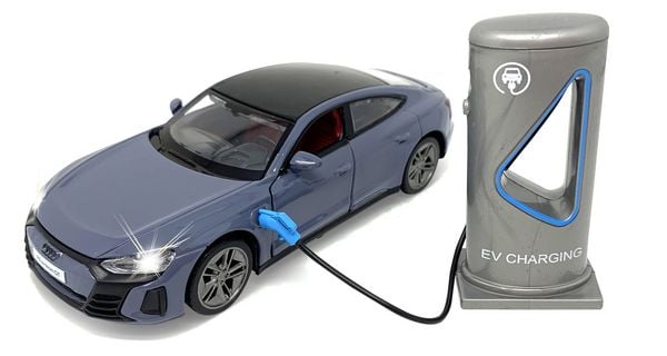 Produktbild: Audi RS e-tron GT Diecast 1:36 grau inkl. Knopfzellen
