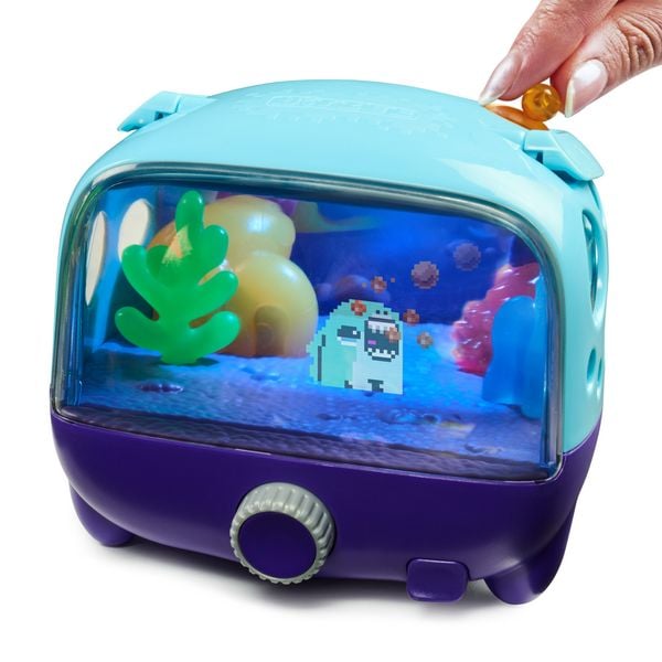 Produktbild: Bitzee Aquarium - interaktives digitales Haustier & 3D-Schreibtisch-Gadget mit Kugeln zum F&uuml;ttern, 30 Tiere sammeln, Geschenk ab 5 Jahren