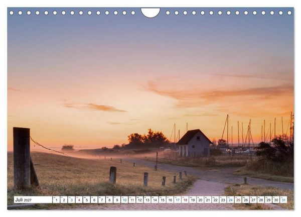 Produktbild: Schiff und Segel - HIDDENSEE (Wandkalender 2027 DIN A4 quer), CALVENDO Monatskalender