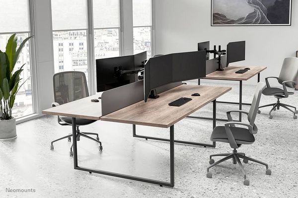Produktbild: Neomounts DS60-600BL3 Monitor-Standfu&szlig; 3 Display(s) 25,4 cm (10") - 68,6 cm (27") Schwarz H&ouml;henverstellbar, Neigbar, Schwenkbar, Stand