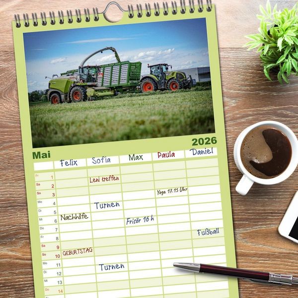 Produktbild: Familienplaner 2026 - Moderne Landtechnik mit 5 Spalten (Wandkalender, 21 x 45 cm) CALVENDO