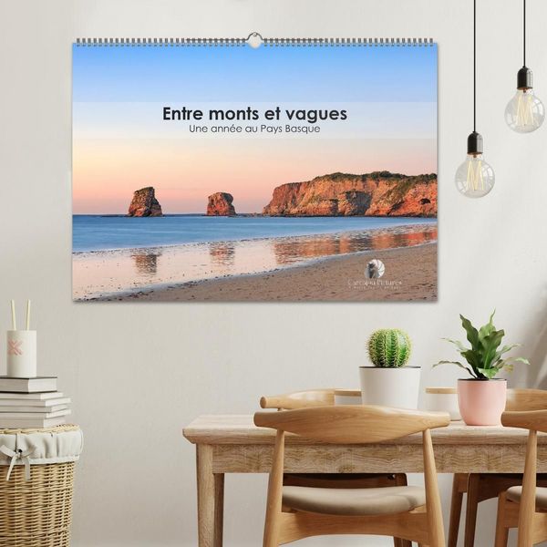 Produktbild: Entre monts et vagues - Une ann&eacute;e au Pays Basque (Calendrier mural 2027 DIN A2 vertical), CALVENDO calendrier mensuel
