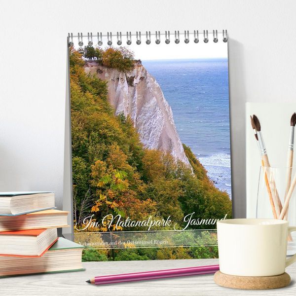 Produktbild: Im Nationalpark Jasmund - Naturwunder auf der Ostseeinsel R&uuml;gen (Tischkalender 2026 DIN A5 hoch), CALVENDO Monatskalender